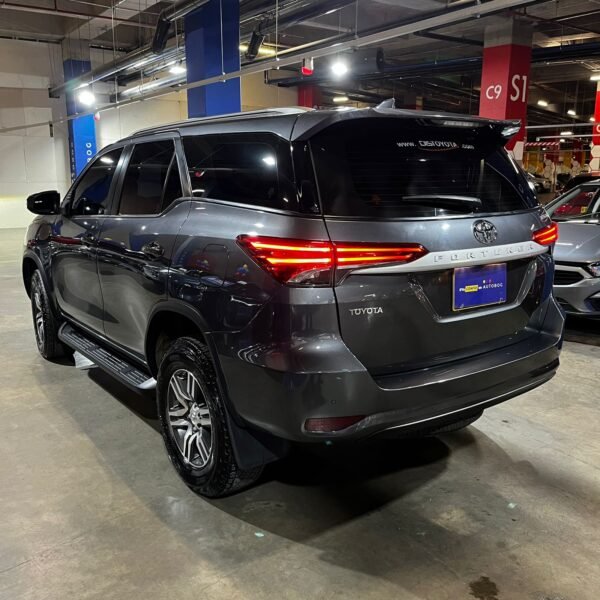 Toyota Fortuner<br>2021<br>$178.990.000 - Imagen 7