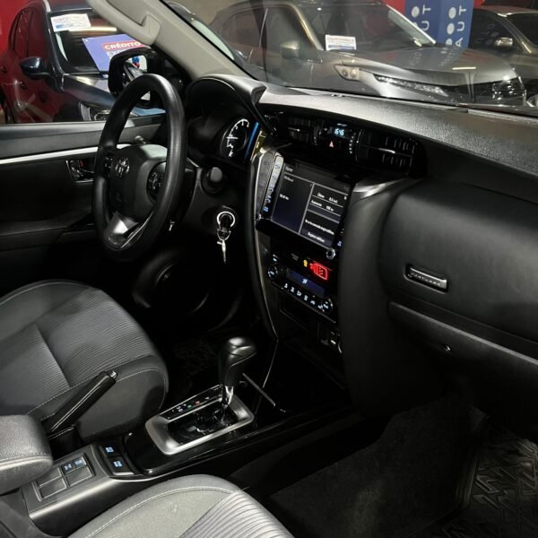 Toyota Fortuner<br>2021<br>$178.990.000 - Imagen 18
