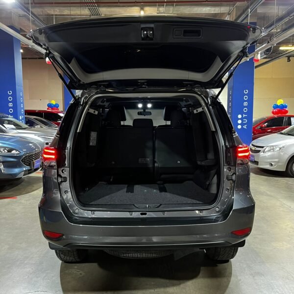 Toyota Fortuner<br>2021<br>$178.990.000 - Imagen 22