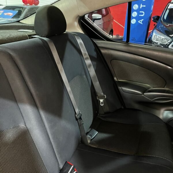 Nissan Versa Advance<br>2013<br>$24.990.000 - Imagen 11