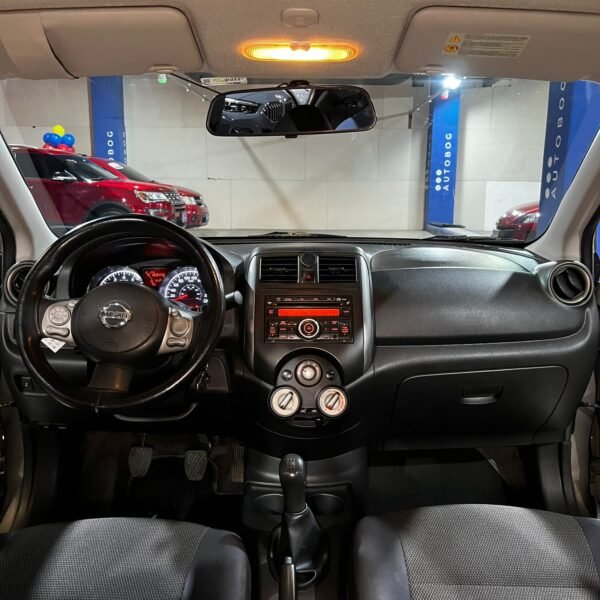 Nissan Versa Advance<br>2013<br>$24.990.000 - Imagen 13