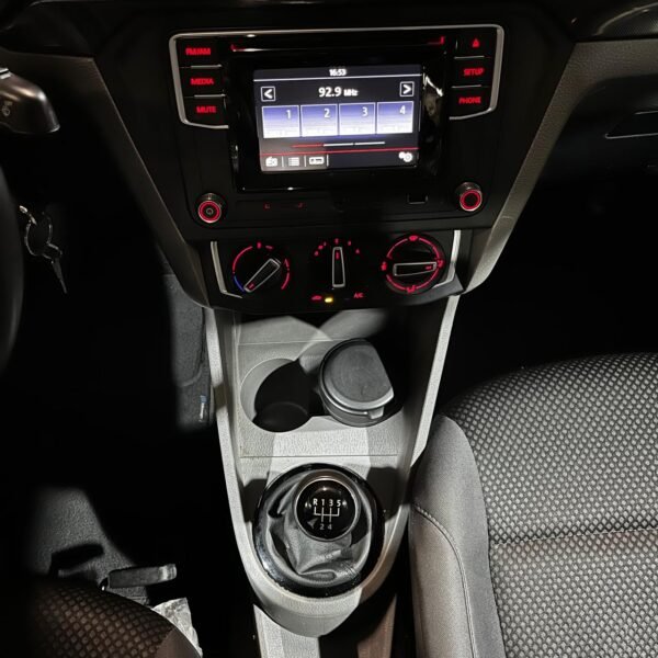 Volksvagen Voyage<br>2018<br>42.890.000 - Imagen 16
