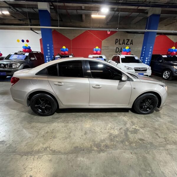 Chevrolet Cruze<br>2011<br>$26.990.000 - Imagen 8