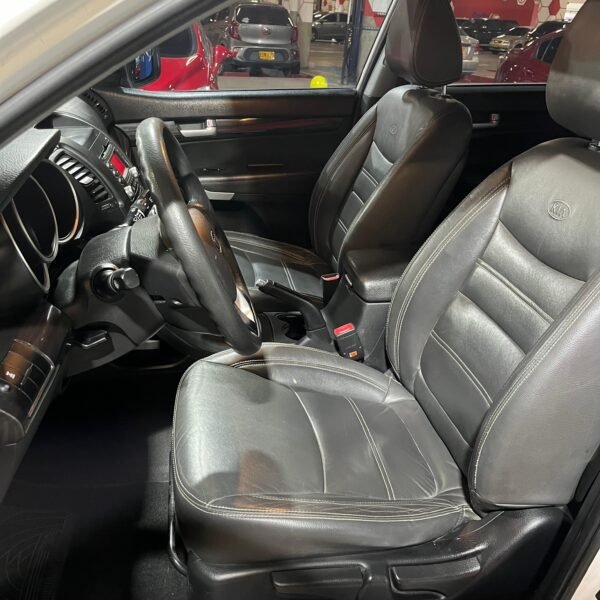 Kia Sorento<br>2012<br> 54.790.000 - Imagen 14