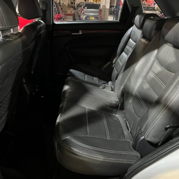Kia Sorento<br>2012<br> 54.790.000 - Imagen 17