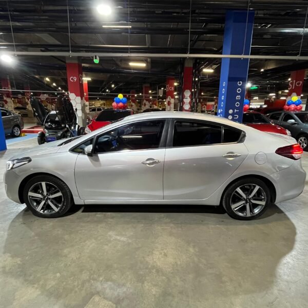Kia Cerato<br>2019<br>64.630.000 - Imagen 7