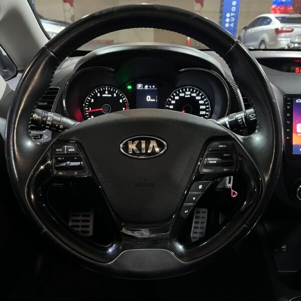 Kia Cerato<br>2019<br>64.630.000 - Imagen 10
