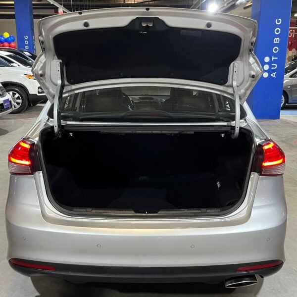 Kia Cerato<br>2019<br>64.630.000 - Imagen 20
