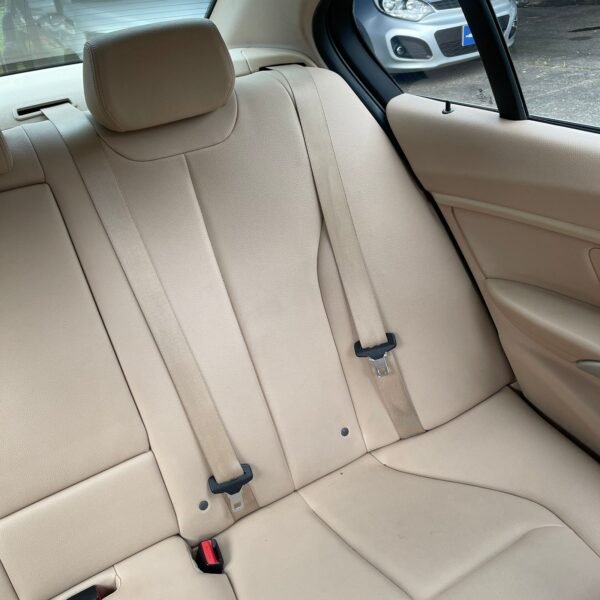 BMW 320I <br>2013<br>58.430.000 - Imagen 8