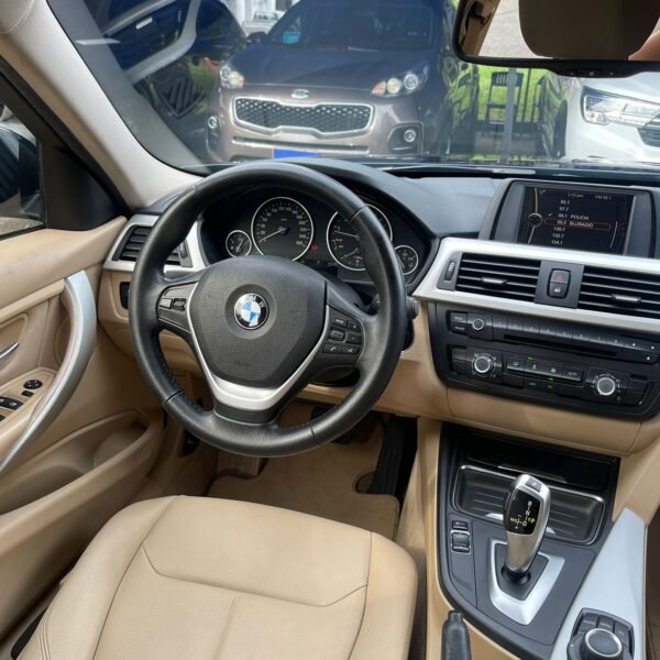 BMW 320I <br>2013<br>58.430.000 - Imagen 18