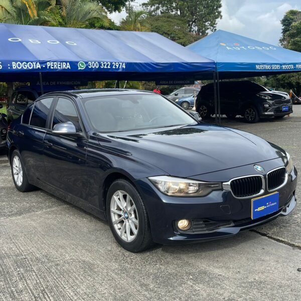 BMW 320I <br>2013<br>58.430.000 - Imagen 3