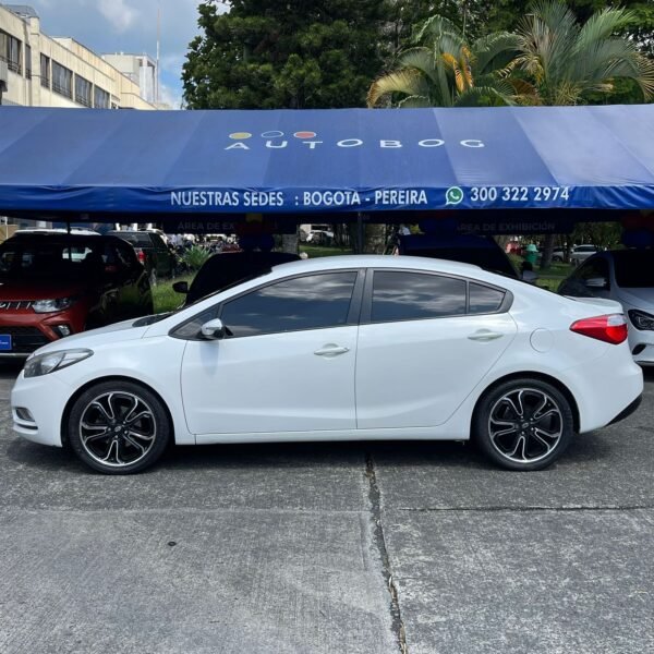 Kia Cerato Pro L<br>2014<br>41.890.000 - Imagen 5
