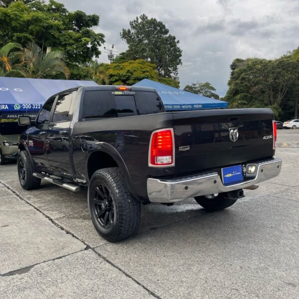 Dodge Ram 2500<br>2015<br>110.000.000 - Imagen 7