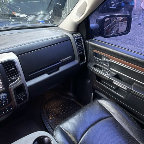 Dodge Ram 2500<br>2015<br>110.000.000 - Imagen 13