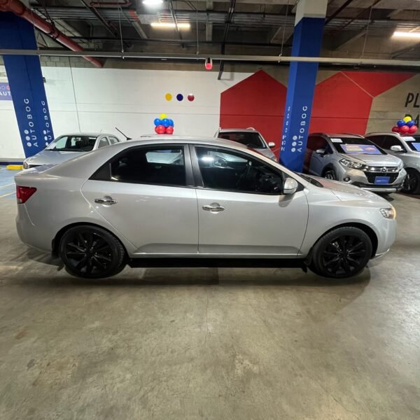 Kia Cerato <br>2012<br> 39.890.000 - Imagen 4