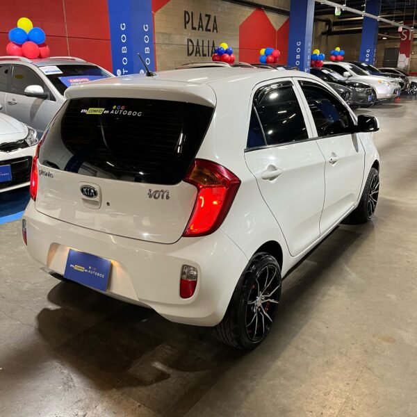 Kia Picanto LX <br>2012<br>28.990.000 - Imagen 8
