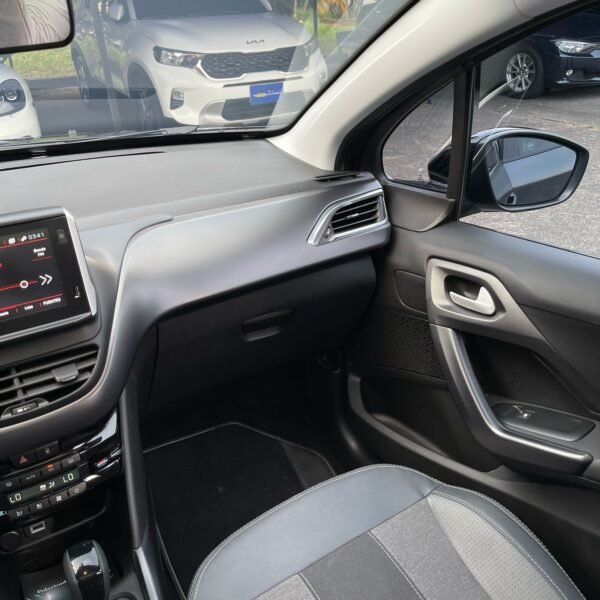 Peugeot 2008<br>2023<br>76.890.000 - Imagen 16