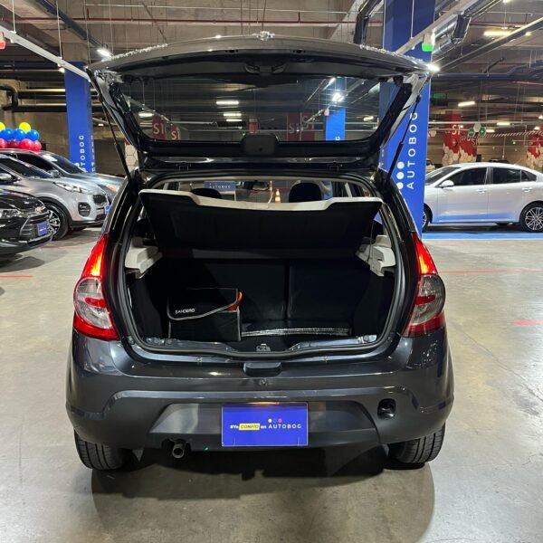 Renault Sandero <br>2010 <br> 24.890.000 - Imagen 20