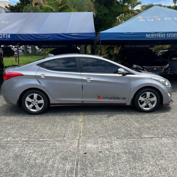 Hyundai Elantra GLS<br>2013<br>46.890.000 - Imagen 5