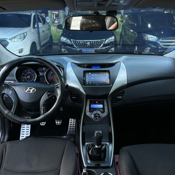 Hyundai Elantra GLS<br>2013<br>46.890.000 - Imagen 16