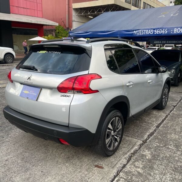 Peugeot 2008 active<br>2022<br>72.980.000 - Imagen 5