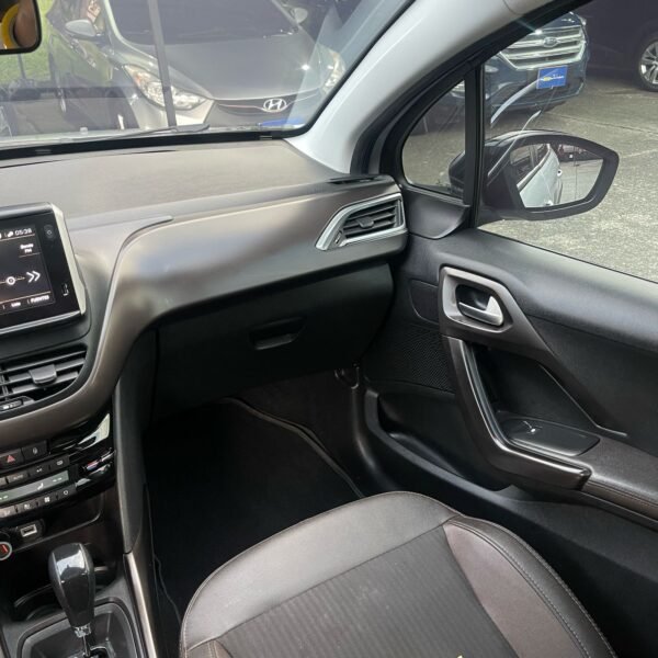 Peugeot 2008 active<br>2022<br>72.980.000 - Imagen 14