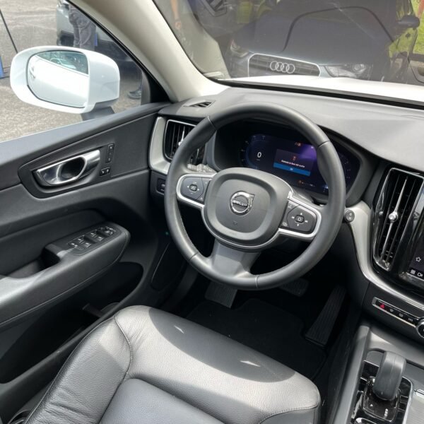 Volvo CX60<br>2022<br>199.990.000 - Imagen 11