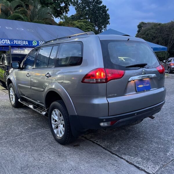 Mitsubishi Nativa Sport<br>2015<br>67.890.000 - Imagen 7