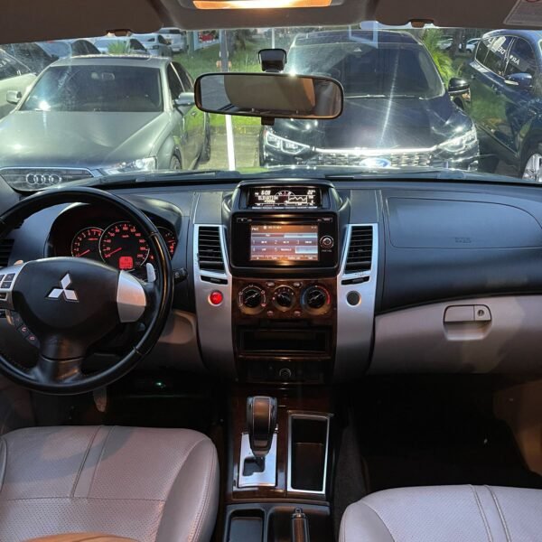 Mitsubishi Nativa Sport<br>2015<br>67.890.000 - Imagen 9