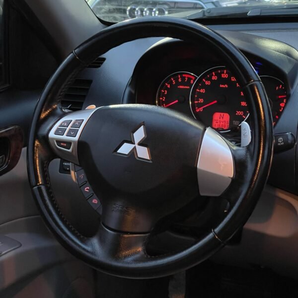 Mitsubishi Nativa Sport<br>2015<br>67.890.000 - Imagen 13