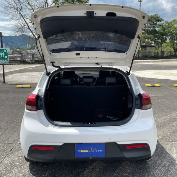 Kia Rio Zenith<br>2018<br>57.890.000 - Imagen 25