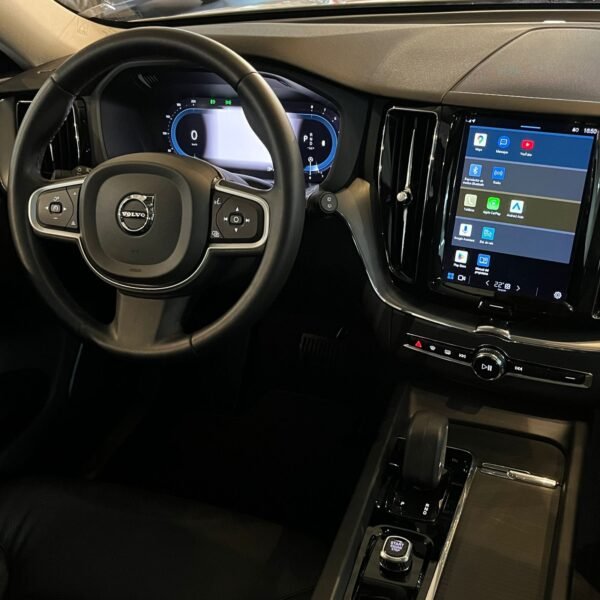 Volvo CX60<br>2022<br>189.630.000 - Imagen 7