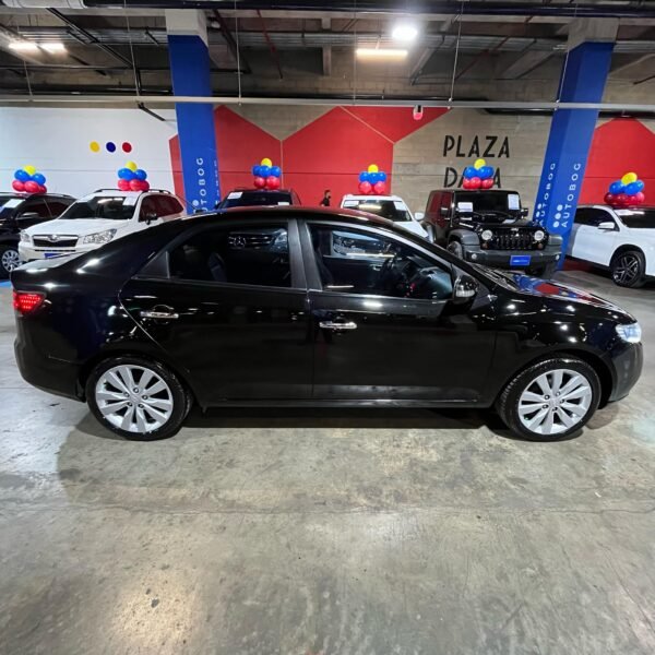 Kia Cerato Forte <br>2011<br>37.860.000 - Imagen 3