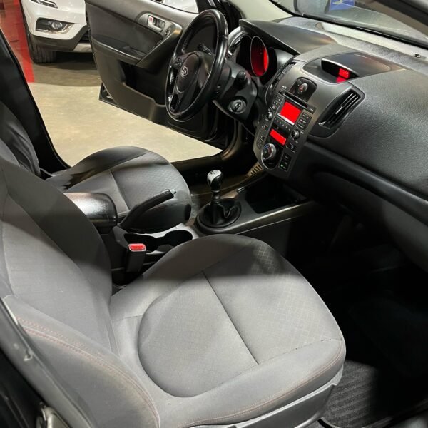 Kia Cerato Forte <br>2011<br>37.860.000 - Imagen 14