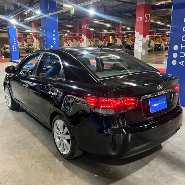 Kia Cerato Forte <br>2011<br>37.860.000 - Imagen 7