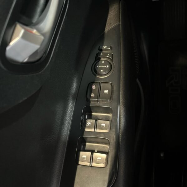 Kia Rio Zenith<br>2018<br>61.890.000 - Imagen 10