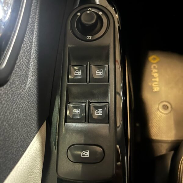 Renault Captur<br>2017<br>54.990.000 - Imagen 20