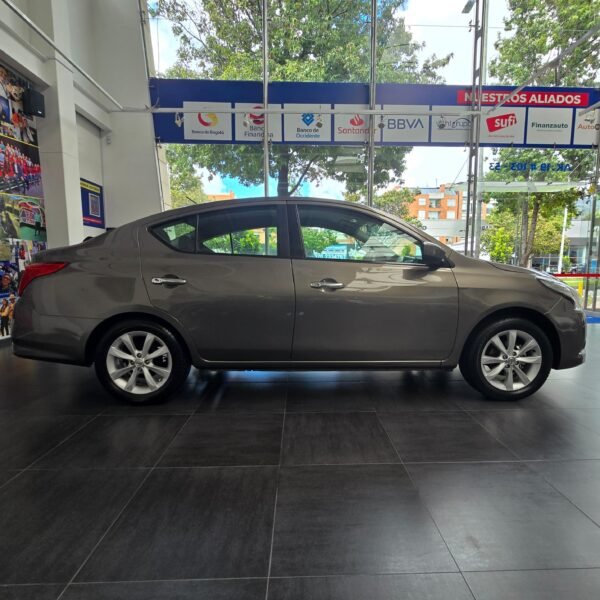 Nissan Versa Advance<br>2015<br>39.740.000 - Imagen 4