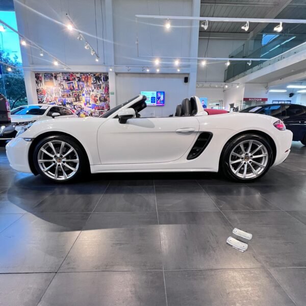 Porsche 718 Boxster<br>2017<br>349.990.000 - Imagen 8