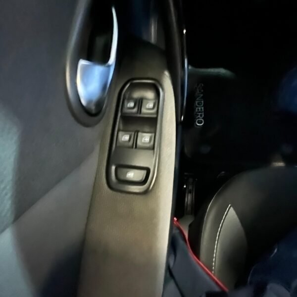 Renault Sandero<br>2021<br>46.890.000 - Imagen 9