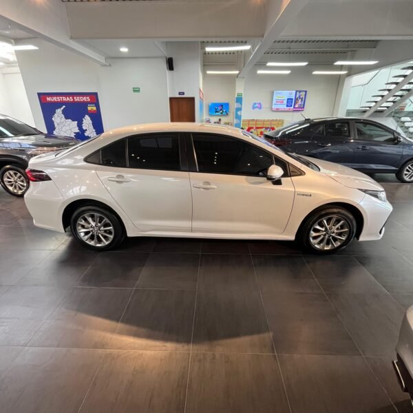 Toyota Corolla Hibrido<br>2023<br>99.890.000 - Imagen 4
