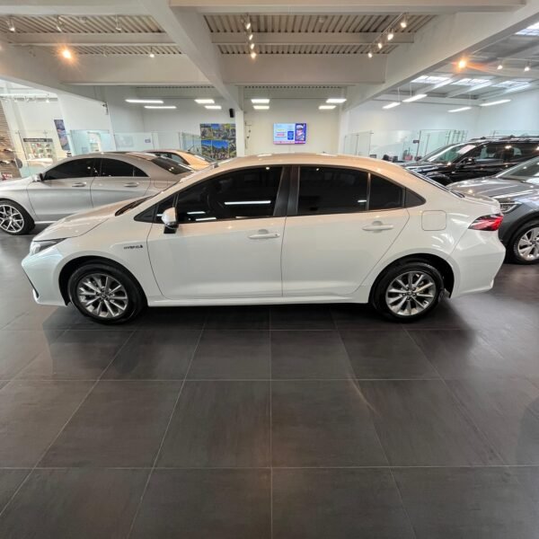 Toyota Corolla Hibrido<br>2023<br>99.890.000 - Imagen 8