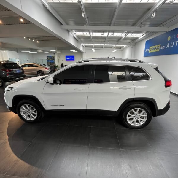 Jeep Cherokee<br>2015<br>56.960.000 - Imagen 8