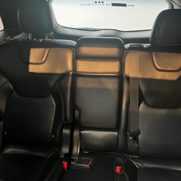 Jeep Cherokee<br>2015<br>56.960.000 - Imagen 18
