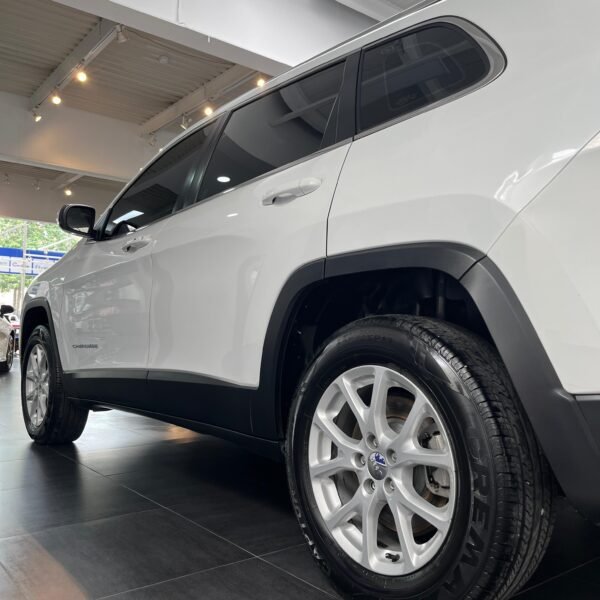 Jeep Cherokee<br>2015<br>56.960.000 - Imagen 21