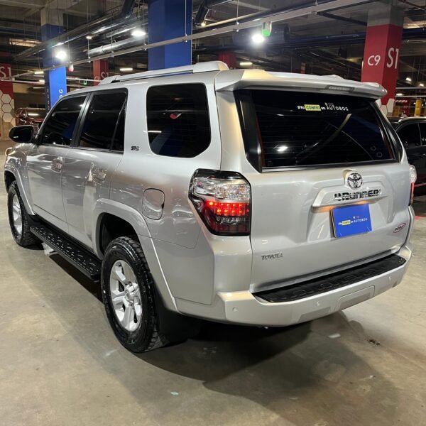 Toyota 4Runner<br>2018<br>163.890.000 - Imagen 7