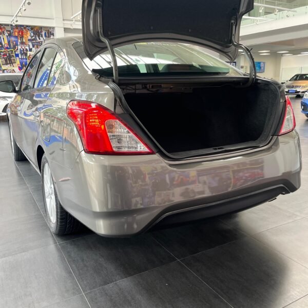 Nissan Versa Advance<br>2015<br>39.740.000 - Imagen 19