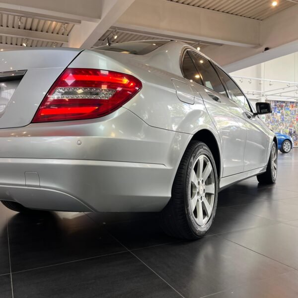Mercedes Benz C180<br>2012<br>54.830.000 - Imagen 21