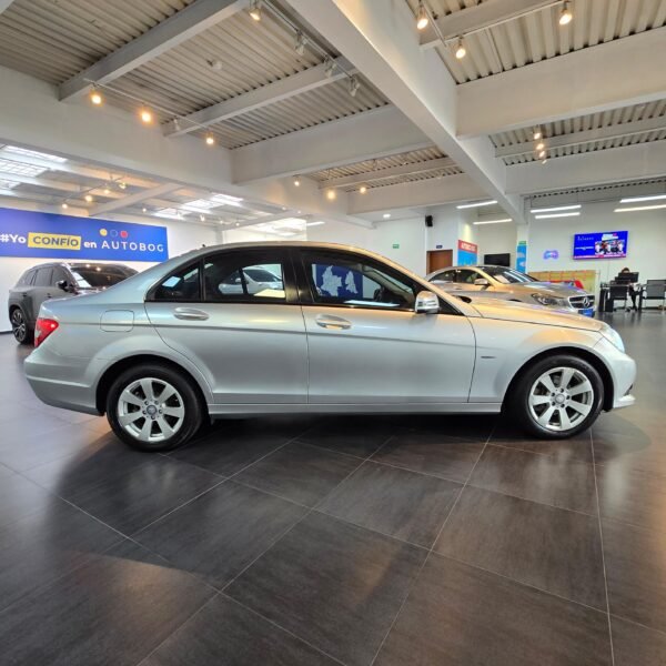 Mercedes Benz C180<br>2012<br>54.830.000 - Imagen 4
