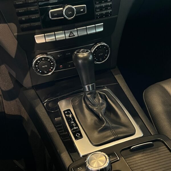 Mercedes Benz C180<br>2012<br>54.830.000 - Imagen 12